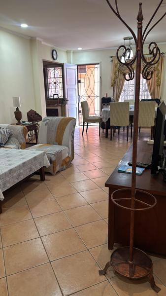 Rumah Disewakan di Cluster Taman Simpruk Lippo Cikarang